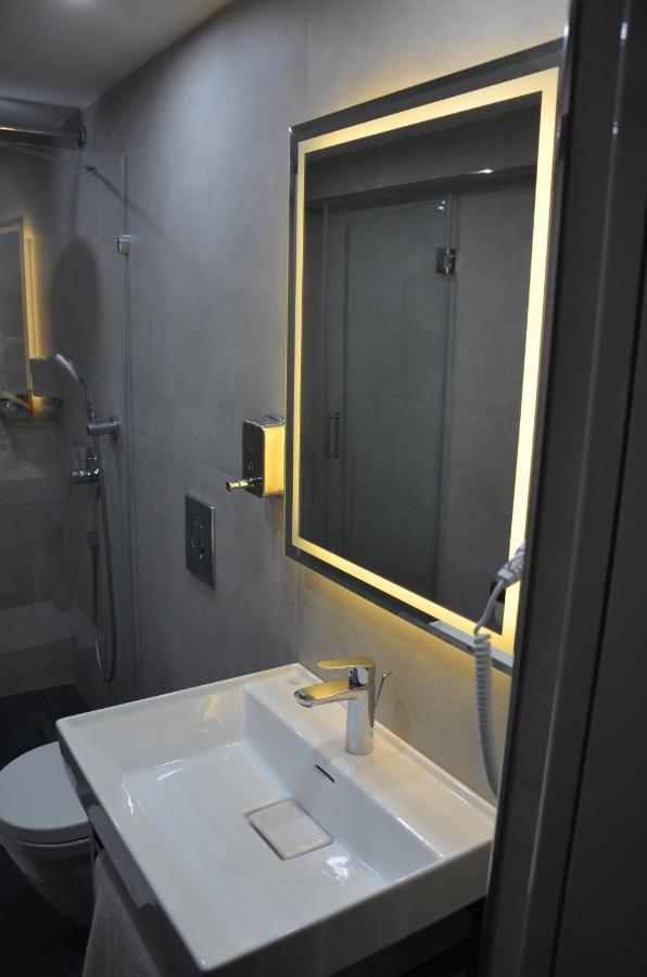 Vama Taksim Hotel อิสตันบูล ภายนอก รูปภาพ